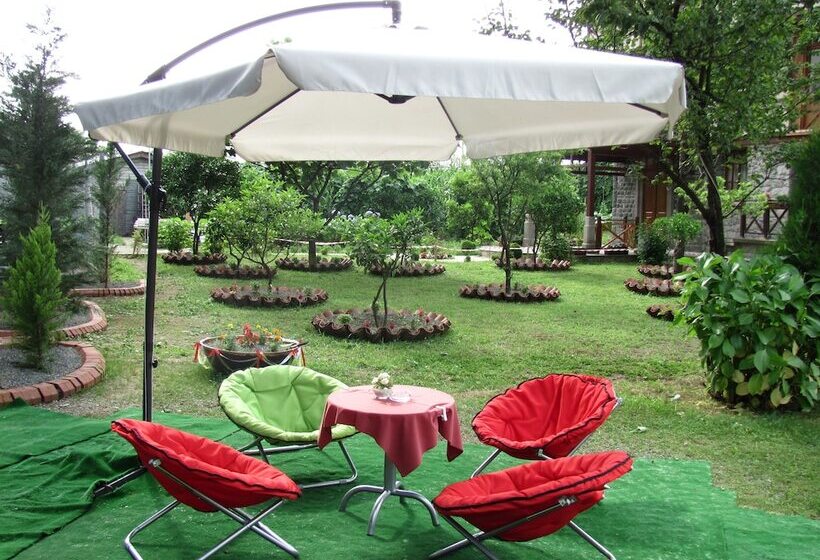 בית מלון כפרי Grand Cavusoglu