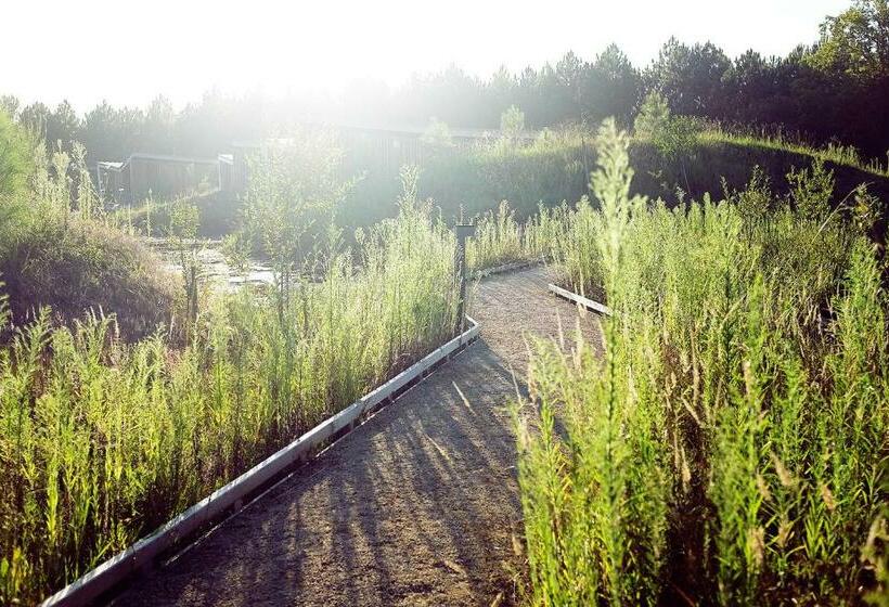 فندق Les échasses Golf & Surf Eco Lodge