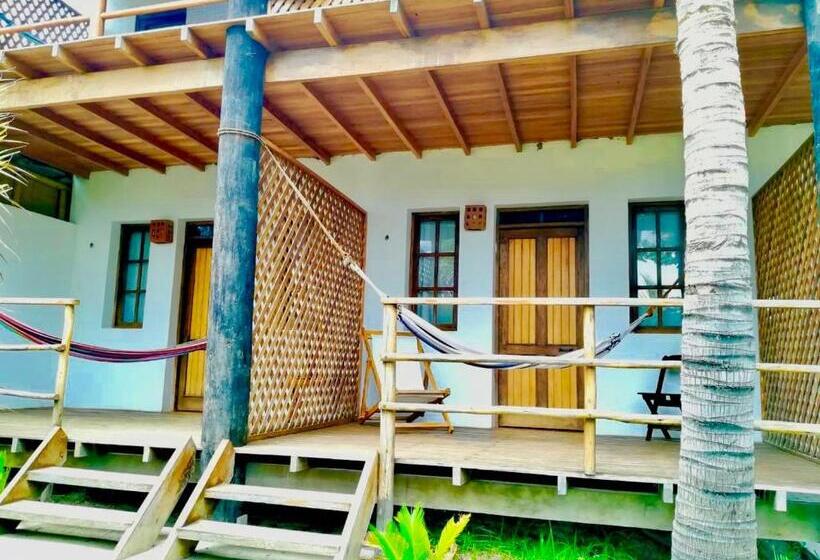 호텔 Los Cocos De Vichayito