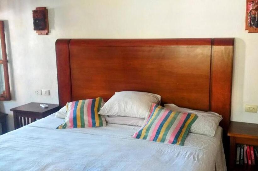 בית מלון כפרי Mayan Beach Garden