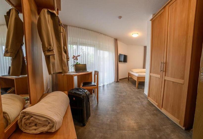 Отель Restaurant Zum Schwan