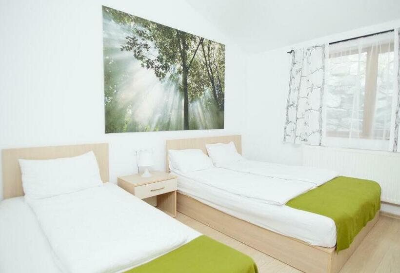 בית מלון כפרי Superski