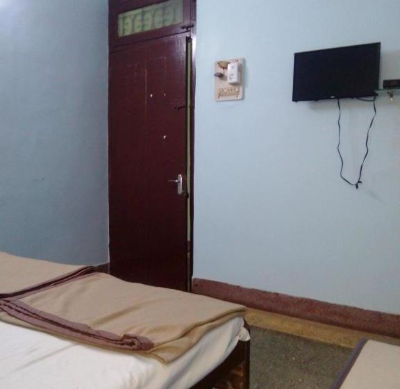 בית מלון כפרי Surya