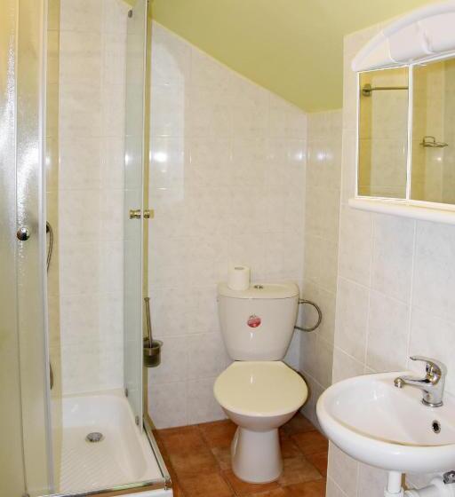 Szálloda U Zeleného Stromu   Zum Grünen Baum