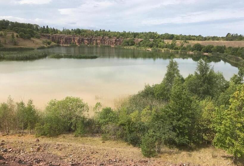 Отель äventyrsgårdens Vandrarhem, Kinnekulle