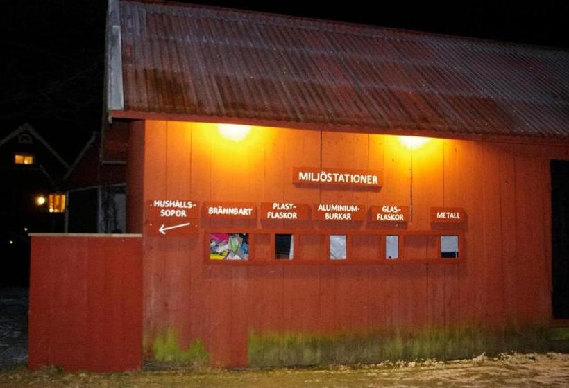 Отель äventyrsgårdens Vandrarhem, Kinnekulle