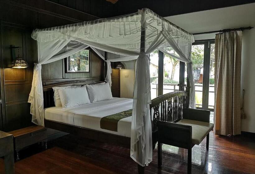 Kao Tao Villa Beach Resort