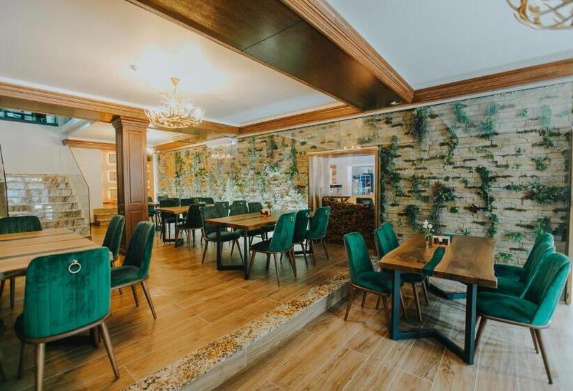 Lostrita Pastravarie, Hotel & Spa