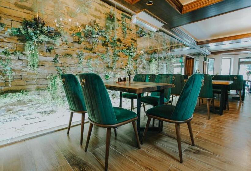 Lostrita Pastravarie, Hotel & Spa