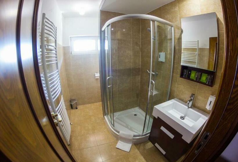 M1 Szekér Csárda Hotel és étterem