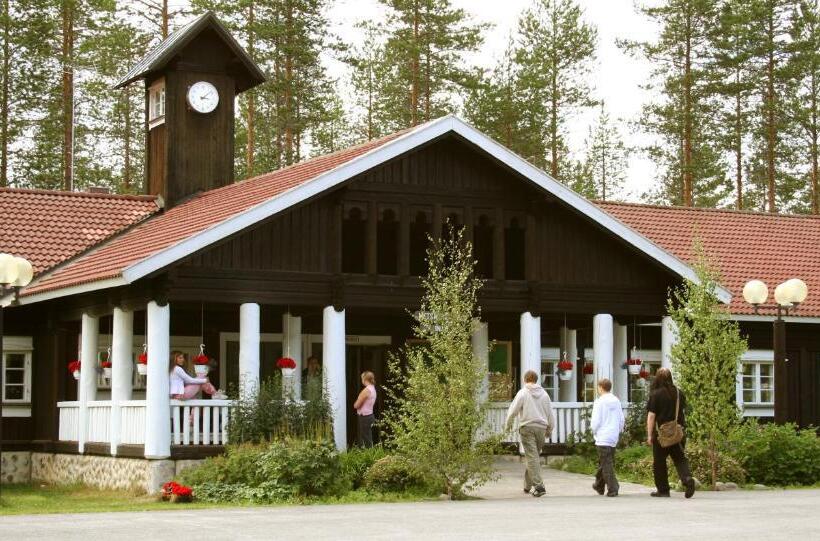 Metsäkartano Outdoor Centre