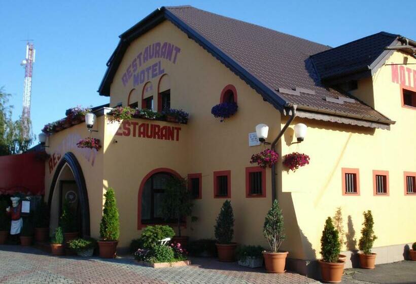 Мотель Complex Turistic Paralela'45