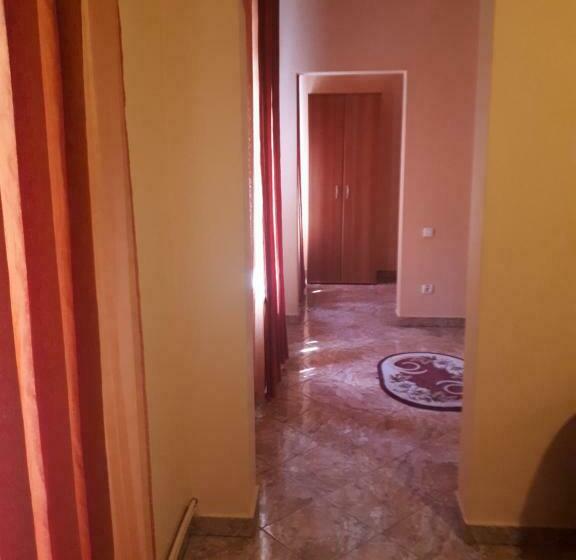 Мотель Complex Turistic Paralela'45