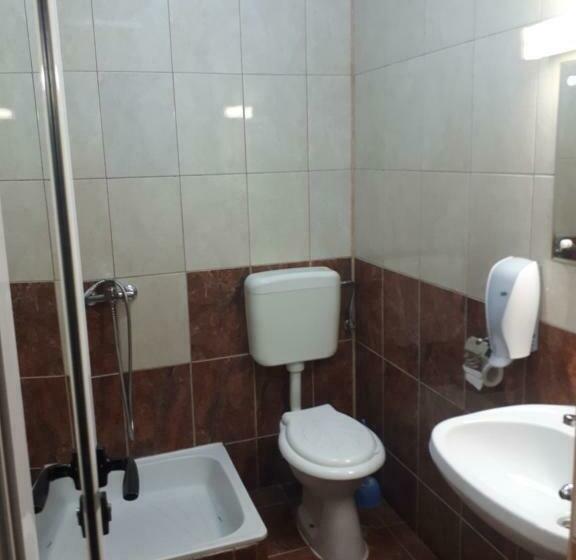 Мотель Complex Turistic Paralela'45