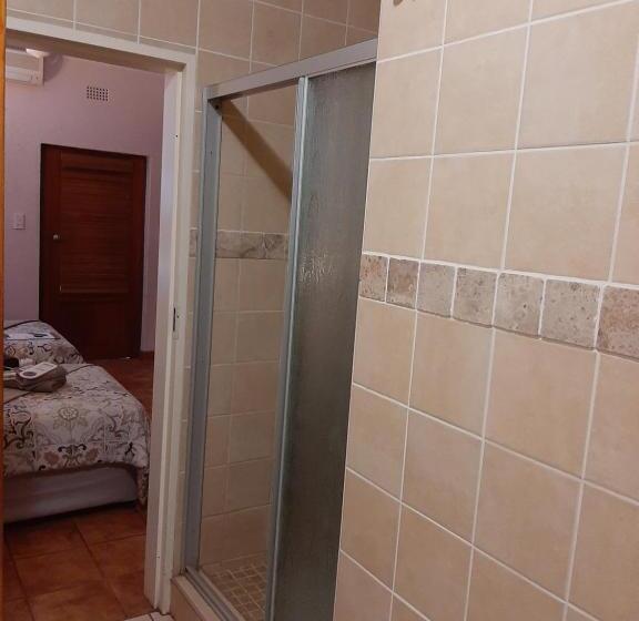 膳宿费 Acacia Gastehuis