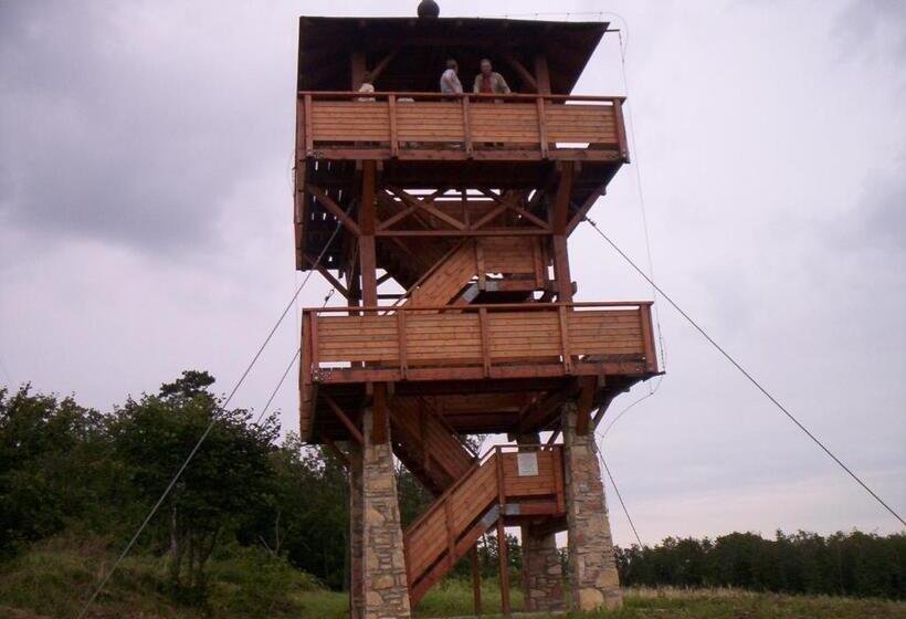 פנסיון Bakonyi Apartmanház Eplény