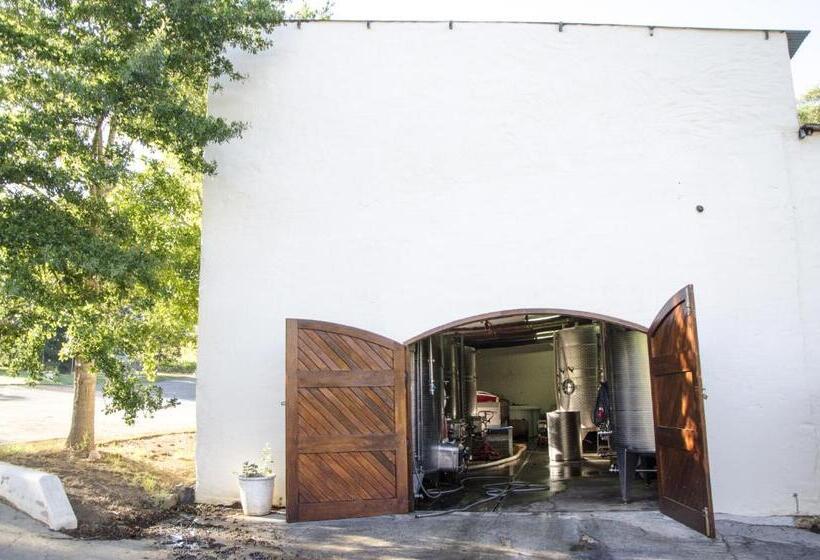 ペンション Bushmanspad Estate