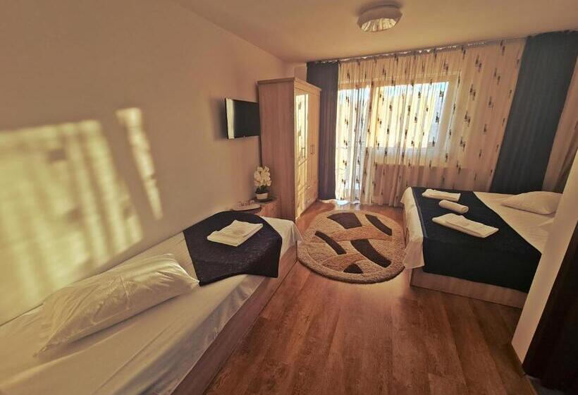 פנסיון Casa Leu