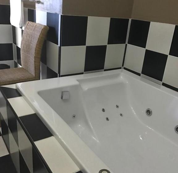 Пансион De Charmoy Estate