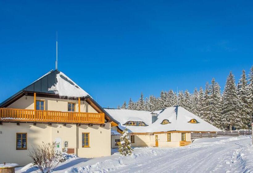 بنسيون Ea Horský Hotel Hájenka