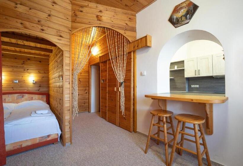 بنسيون Ea Horský Hotel Hájenka