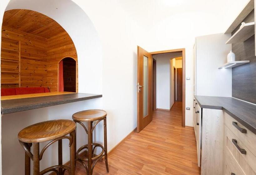 بنسيون Ea Horský Hotel Hájenka