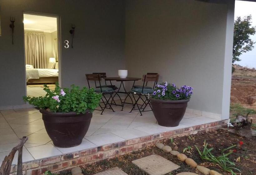 פנסיון Forest Hill Country Lodge