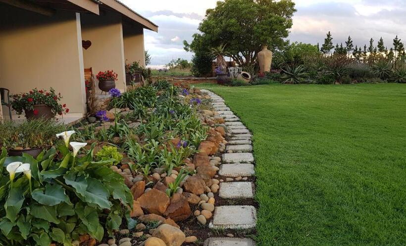 פנסיון Forest Hill Country Lodge