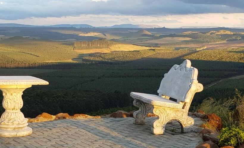 פנסיון Forest Hill Country Lodge