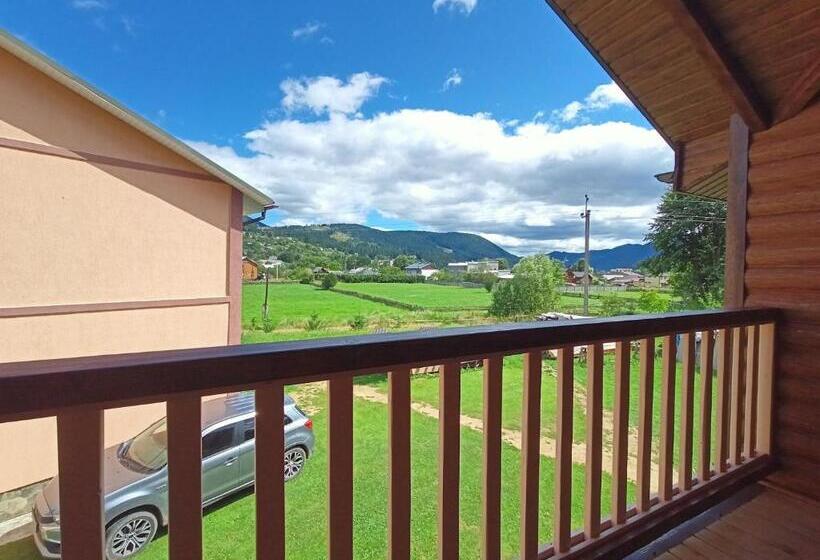 بنسيون Girskyi Kutochok