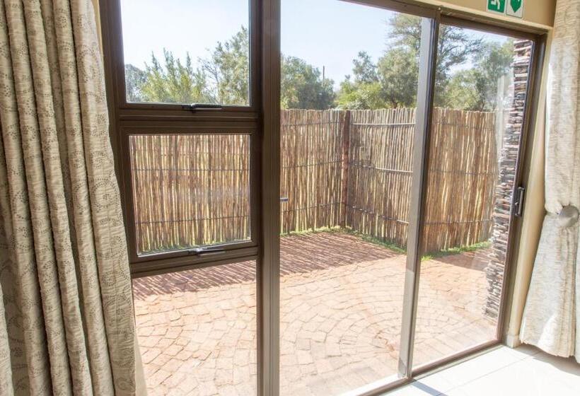 Пансион Kareespruit Game Ranch & Guest House