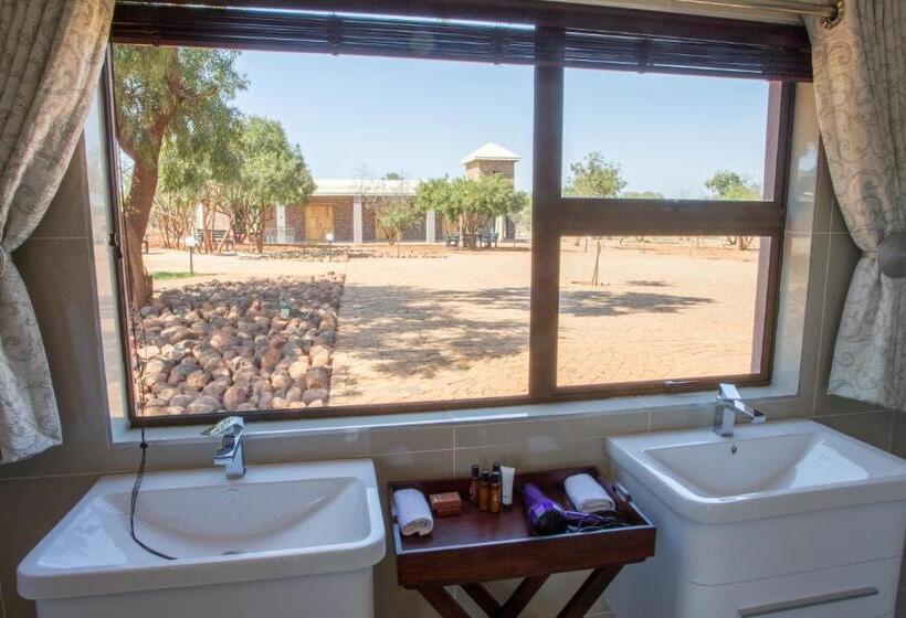 Пансион Kareespruit Game Ranch & Guest House