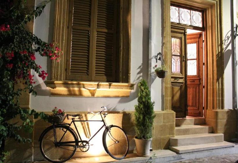 膳宿费 Pedieos Guest House