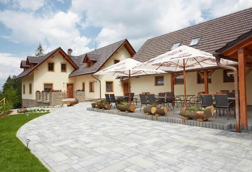 膳宿费 Penzion Na Kraji Lesa