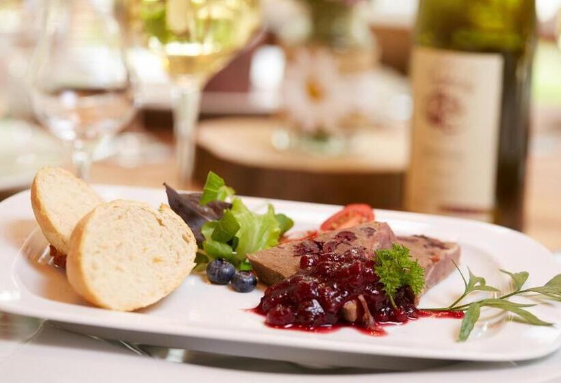 膳宿费 Penzion Na Kraji Lesa