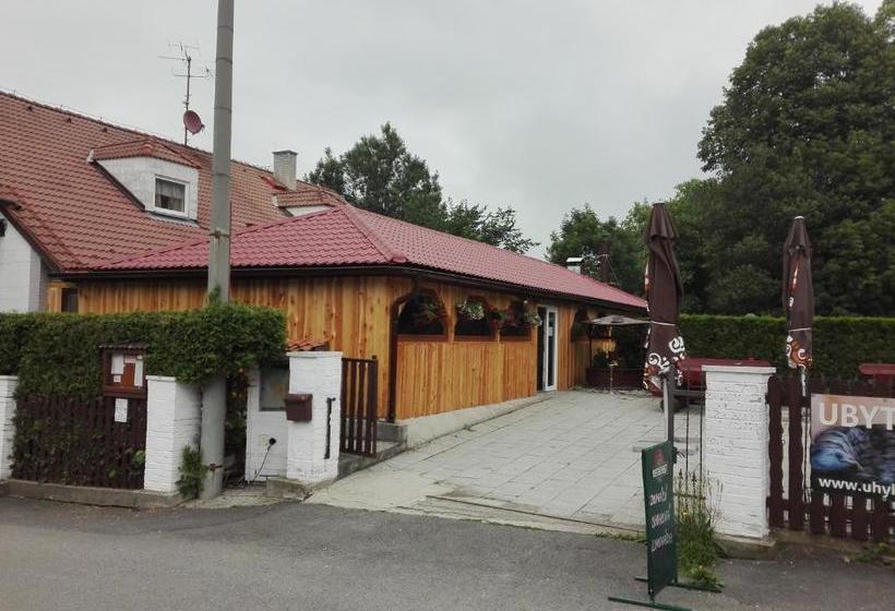 بنسيون Penzion U Hyklů