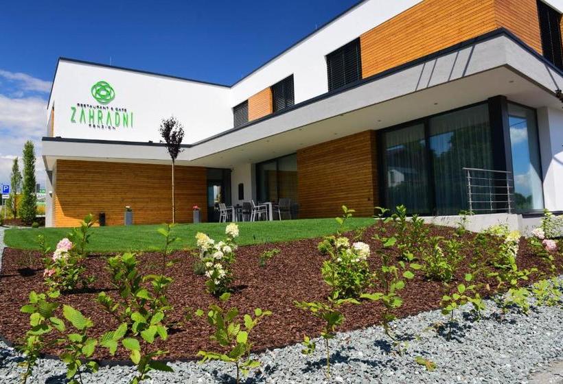 ペンション Penzion Zahradní