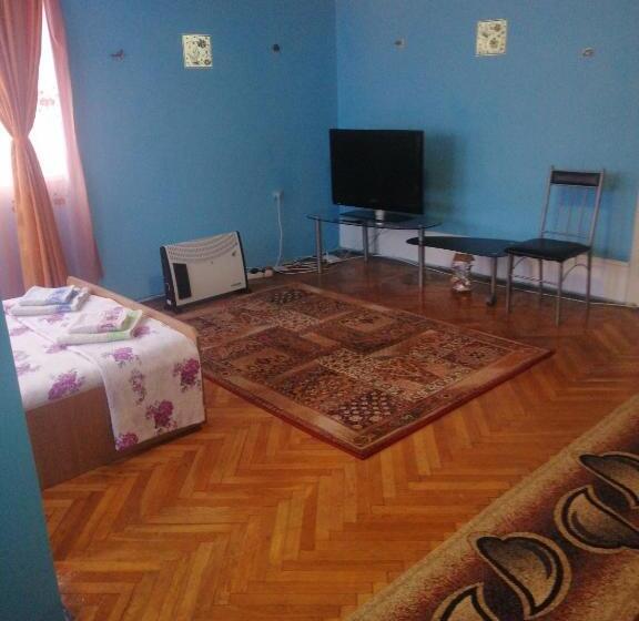 펜션 Vila La Izvorul Putinei