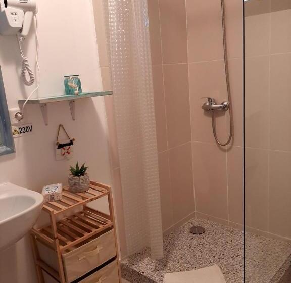 פנסיון Vila Selina