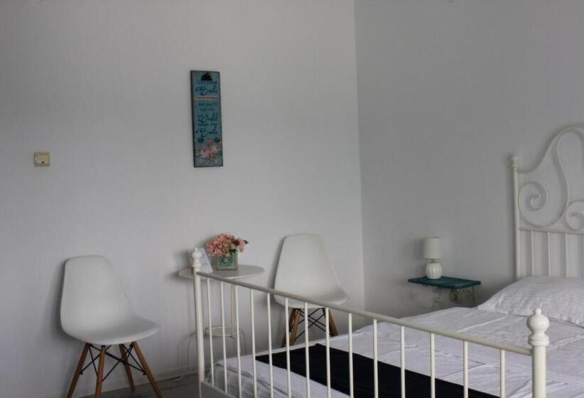 פנסיון Vila Selina