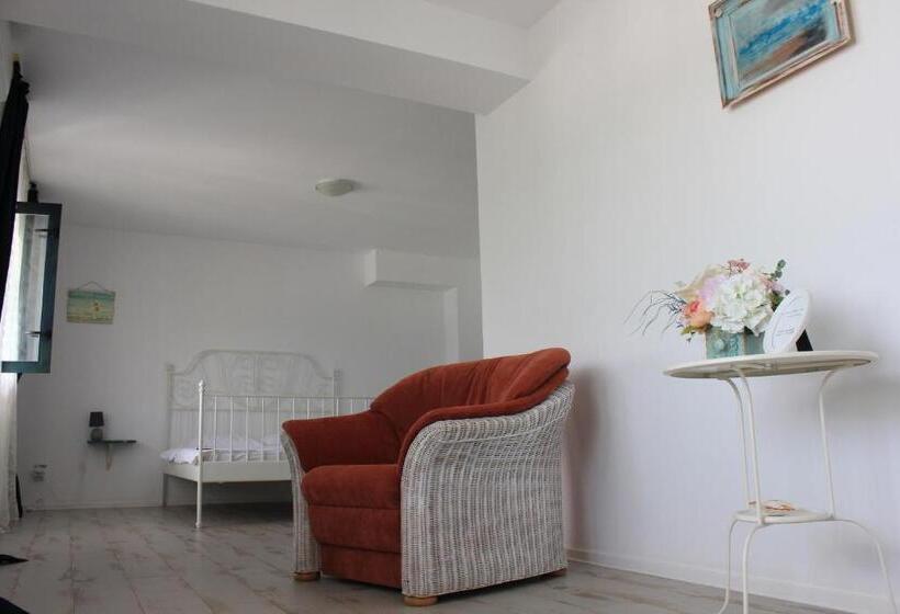 פנסיון Vila Selina