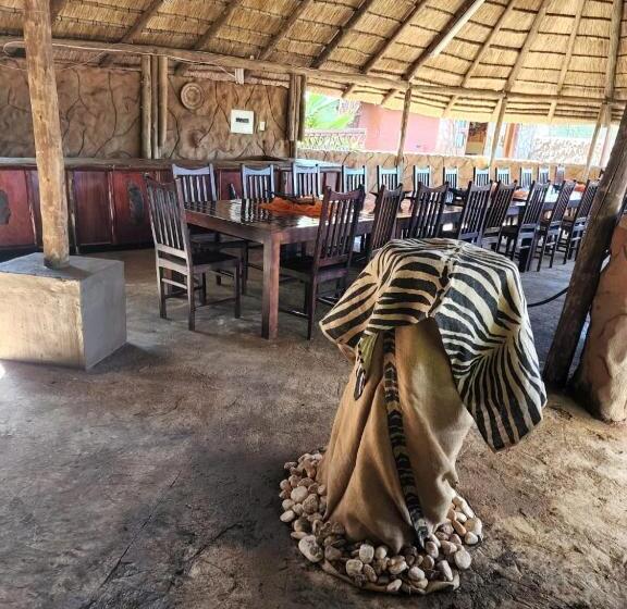 ペンション Xisaka Guest House