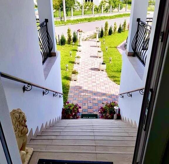 Pensiunea Casa Albă