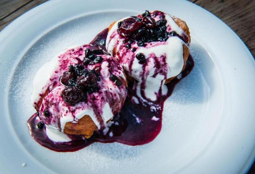 Pensiunea Colt De Rai