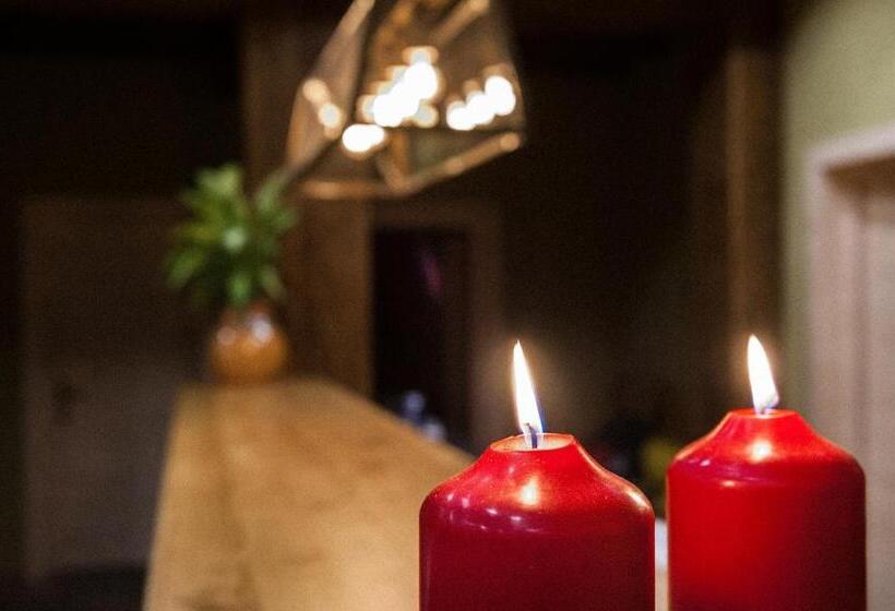 Pensiunea Colt De Rai