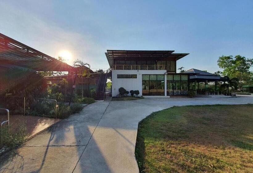 Phuphayot Resort