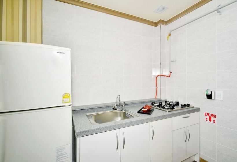 منتجع Sungbochon Youth Hostel   Hostel