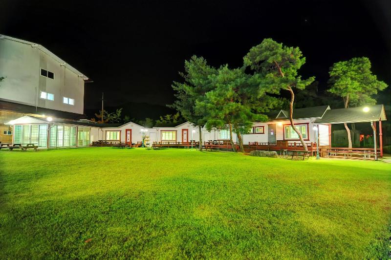 リゾートホテル Sungbochon Youth Hostel   Hostel