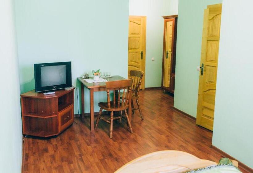 فندق صغير Berizka