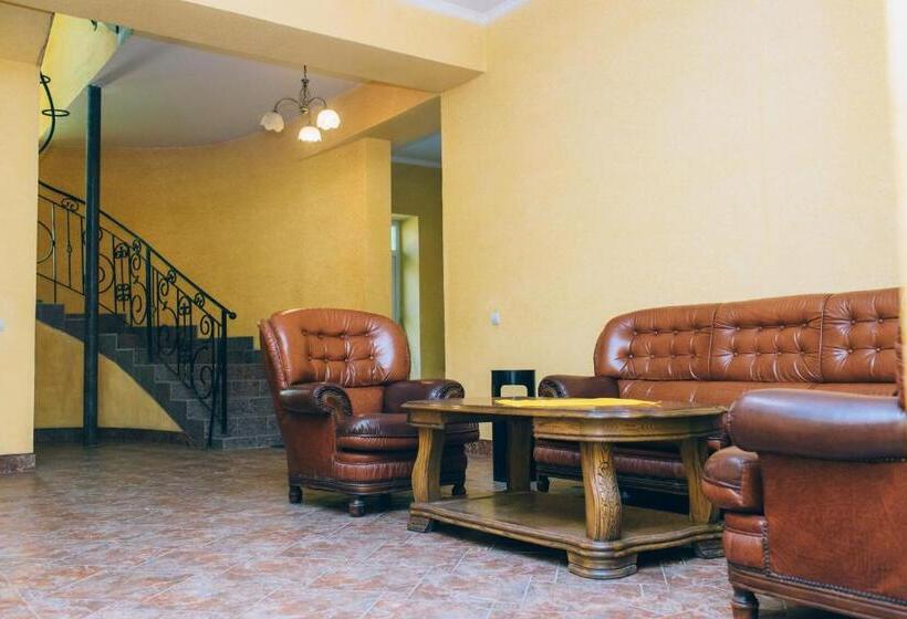 فندق صغير Berizka